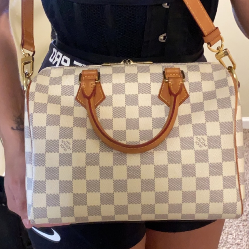 ♥️ SOLD via P!!!!! ♥️ Louis Vuitton Bandelier 25 ✨